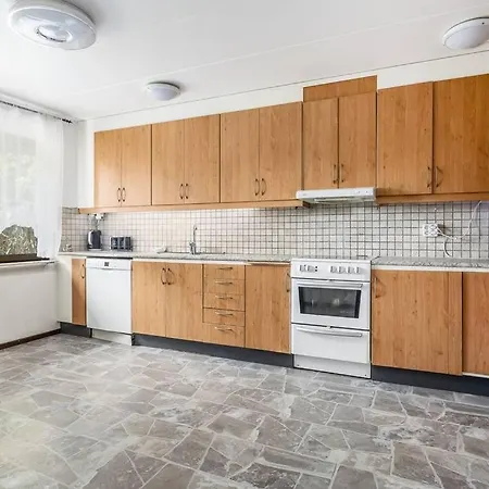 Lunas Lux Retreat Homestay